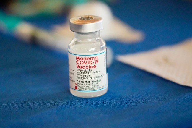 好消息！刚刚！加拿大卫生部批准辉瑞新的二价COVID-19疫苗！