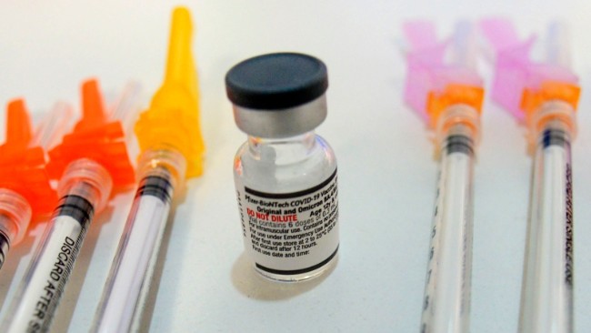 好消息！刚刚！加拿大卫生部批准辉瑞新的二价COVID-19疫苗！