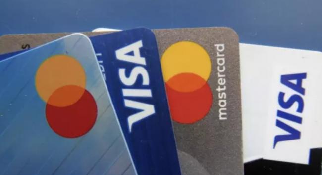 信用卡附加费对你有什么影响？这些是需要知道的