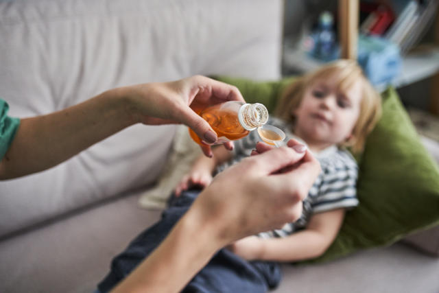 药品短缺出现曙光！下周将有100万瓶儿童药物运抵加拿大！过期药赶紧丢掉！